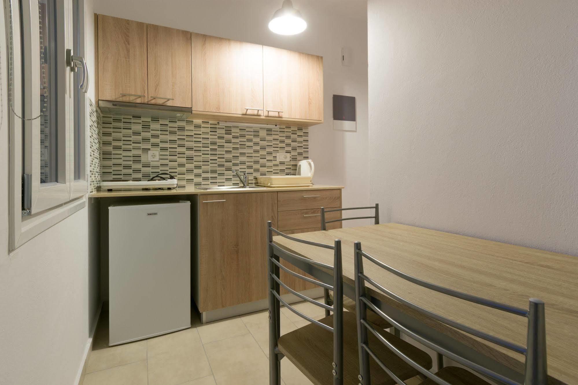 Socrates Apartmens & Restaurant Milatos Esterno foto